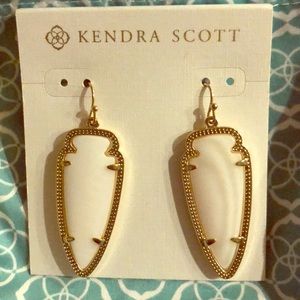 Ivory Pearl Kendra Scott Earrings